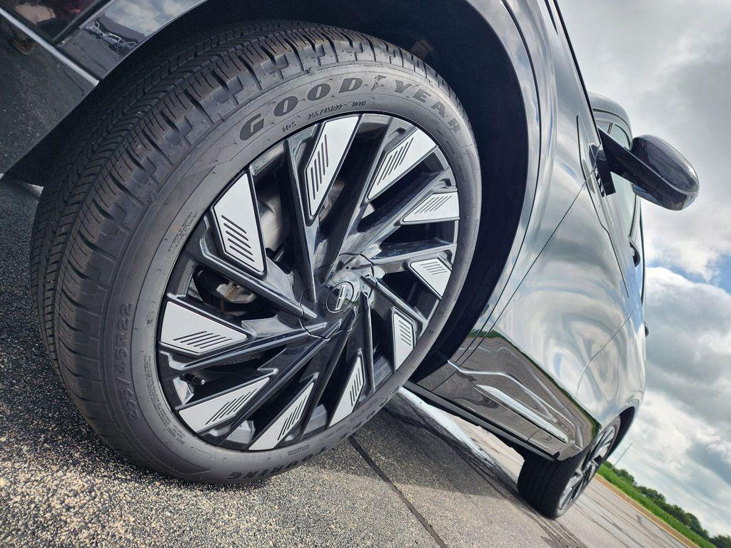used 2024 Lincoln Nautilus car, priced at $56,423