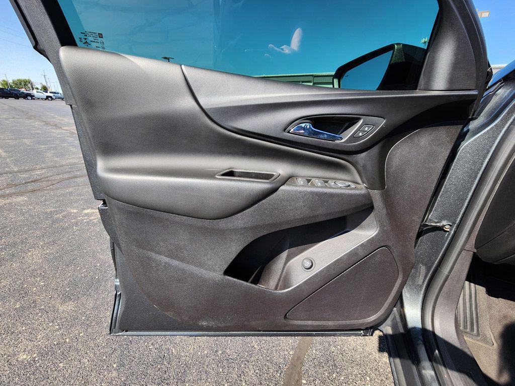 used 2021 Chevrolet Equinox car, priced at $18,912