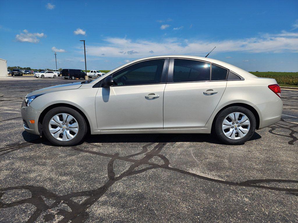 used 2013 Chevrolet Cruze car, priced at $6,964