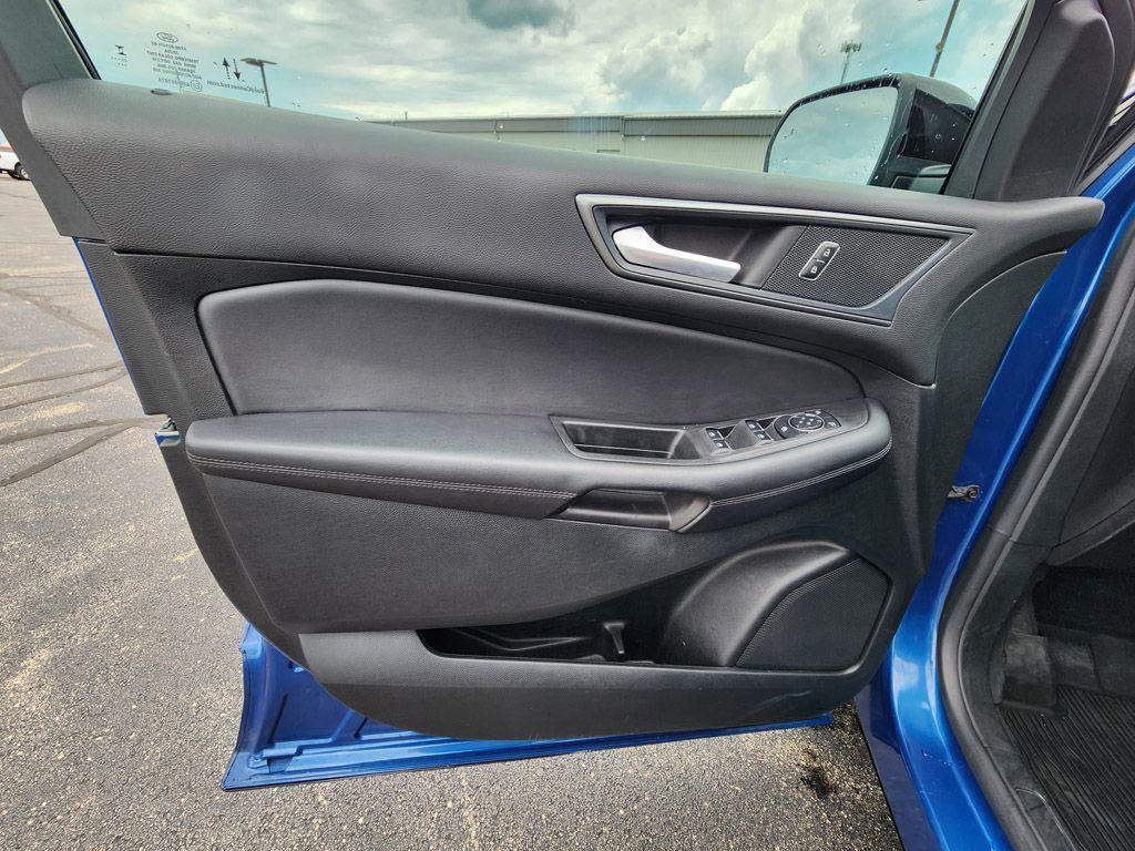 used 2024 Ford Edge car, priced at $27,225