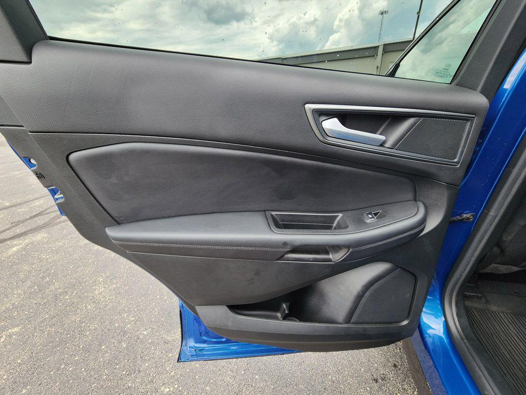 used 2024 Ford Edge car, priced at $27,225