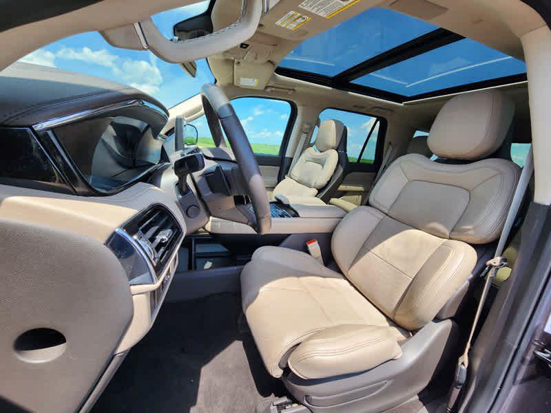 used 2024 Lincoln Navigator car, priced at $76,000