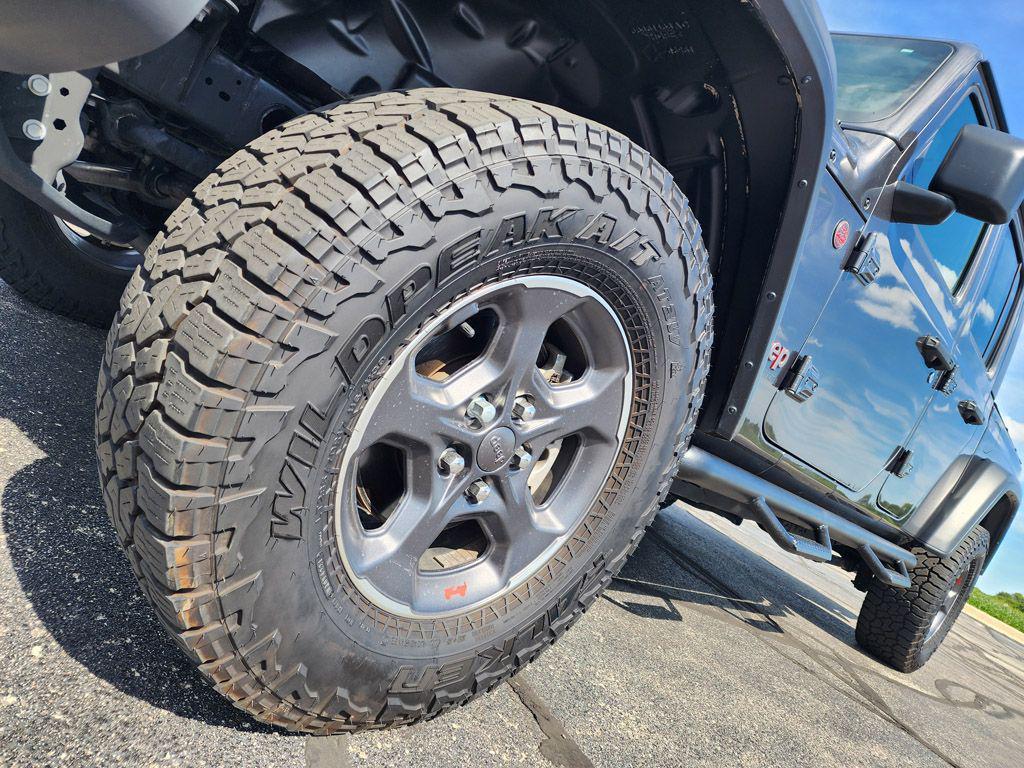 used 2020 Jeep Gladiator car, priced at $32,299