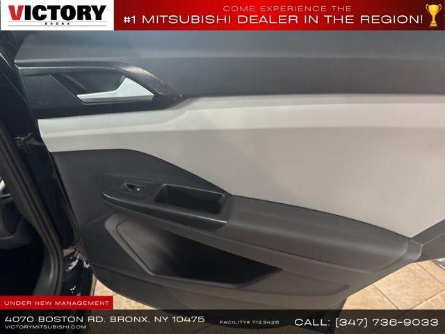 used 2022 Volkswagen Taos car