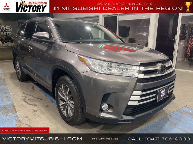 used 2017 Toyota Highlander car, priced at $21,704