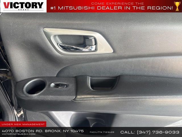 used 2016 Nissan Pathfinder car, priced at $9,995
