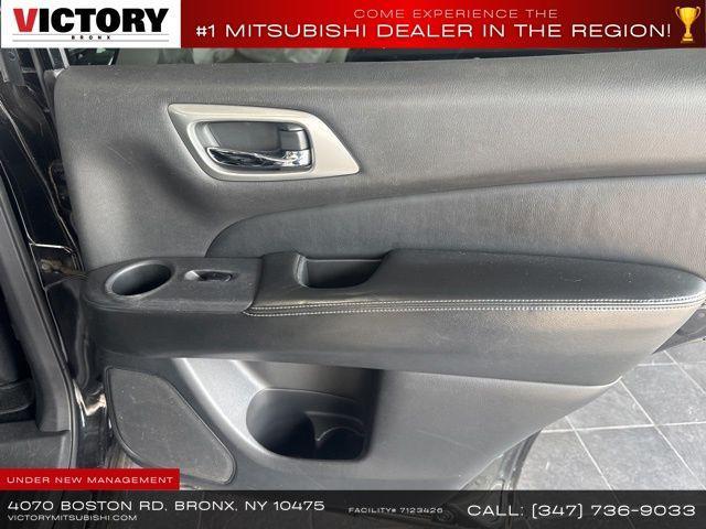 used 2016 Nissan Pathfinder car, priced at $9,995