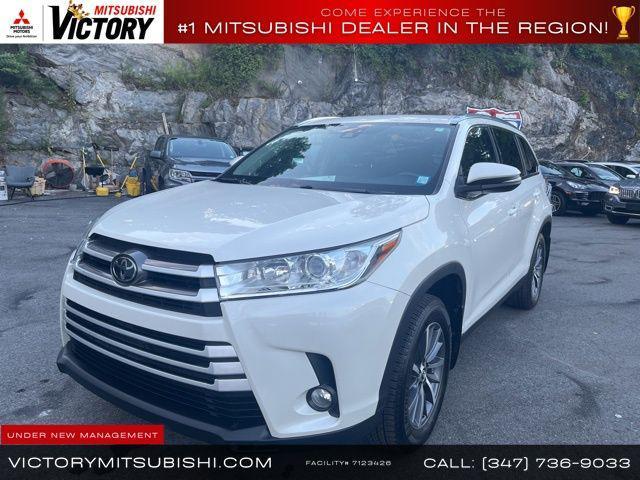 used 2019 Toyota Highlander car, priced at $23,823