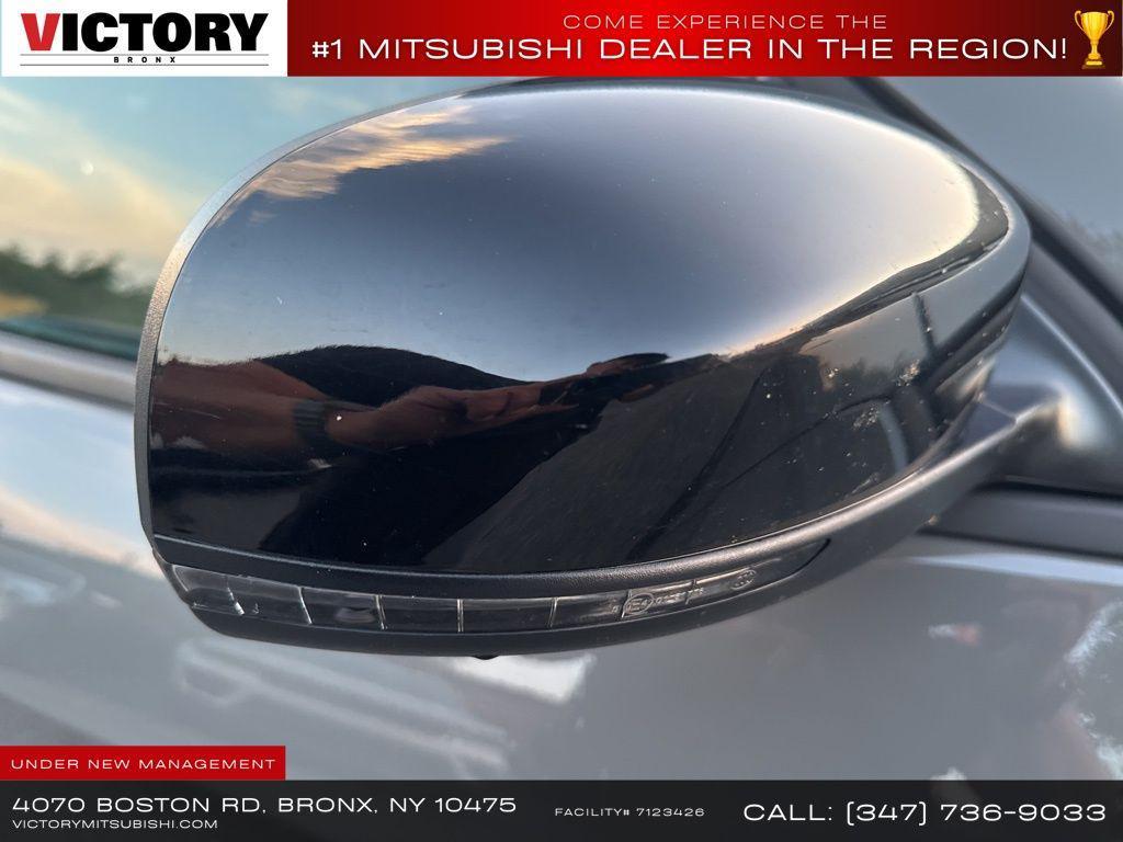 used 2023 Jeep Cherokee car, priced at $17,999