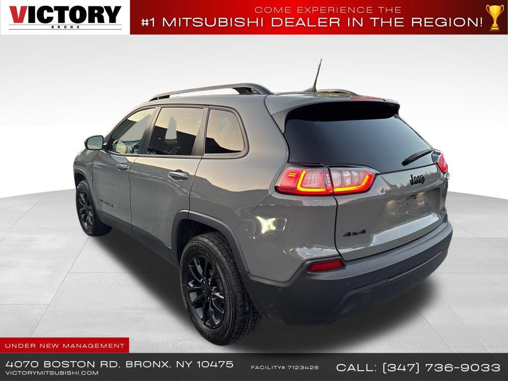 used 2023 Jeep Cherokee car, priced at $17,999