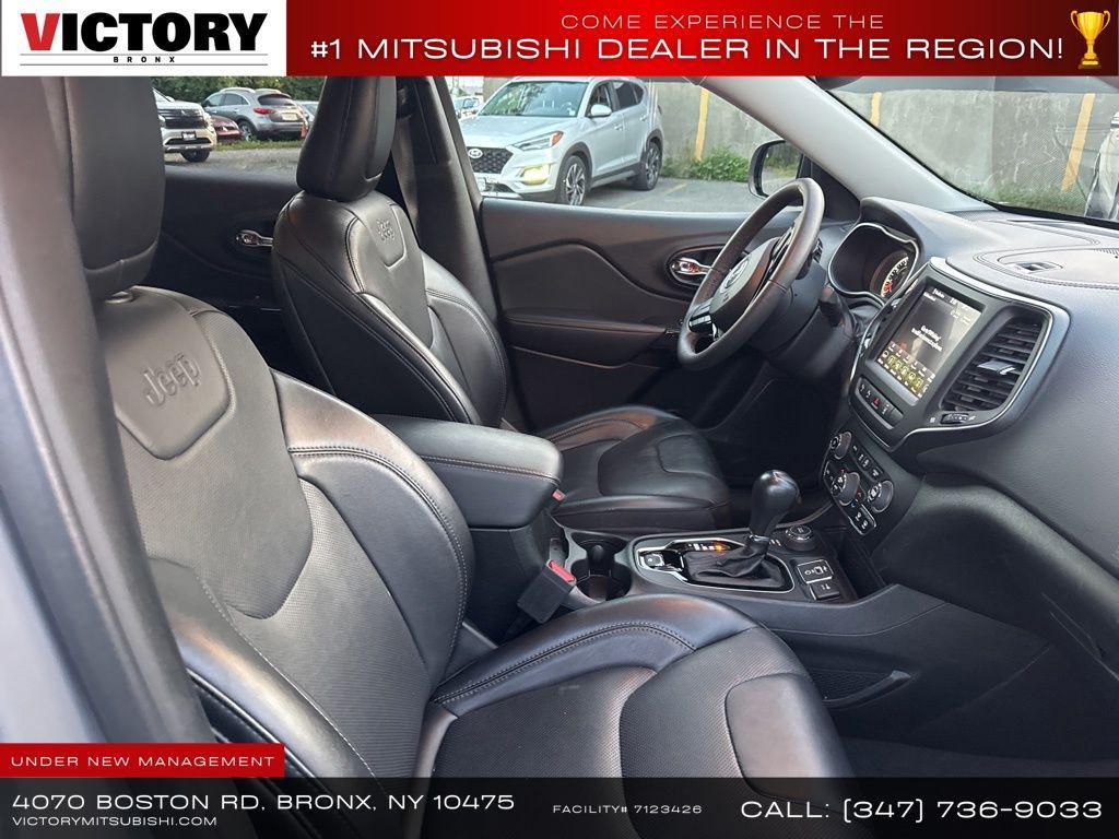 used 2023 Jeep Cherokee car, priced at $17,999