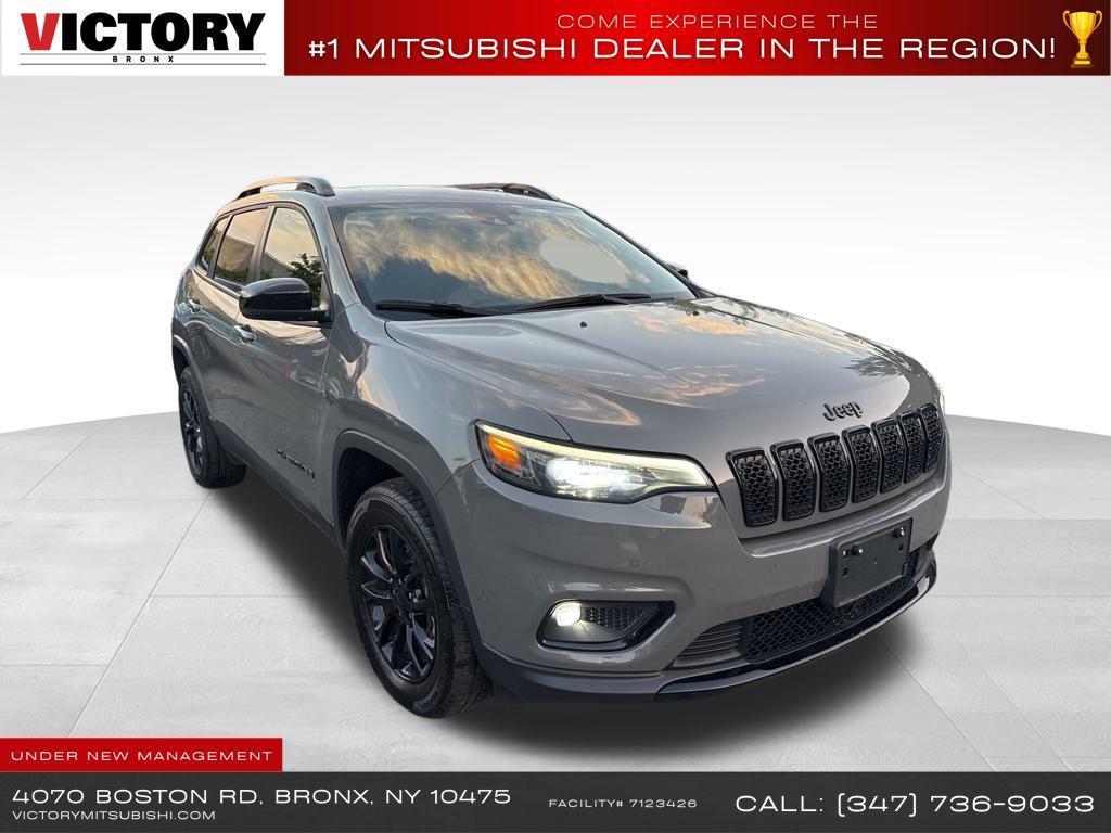 used 2023 Jeep Cherokee car, priced at $17,999