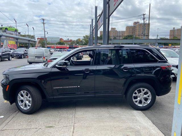 used 2023 Jeep Grand Cherokee car, priced at $30,305