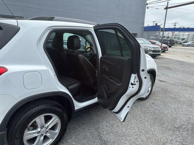 used 2021 Chevrolet Trax car, priced at $12,725