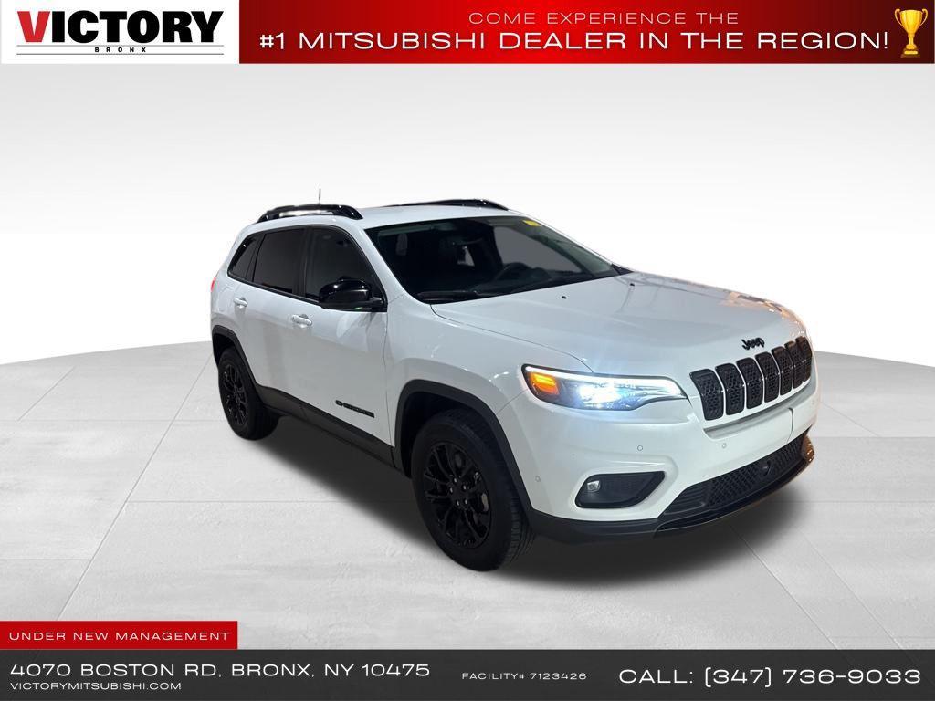 used 2023 Jeep Cherokee car, priced at $17,995