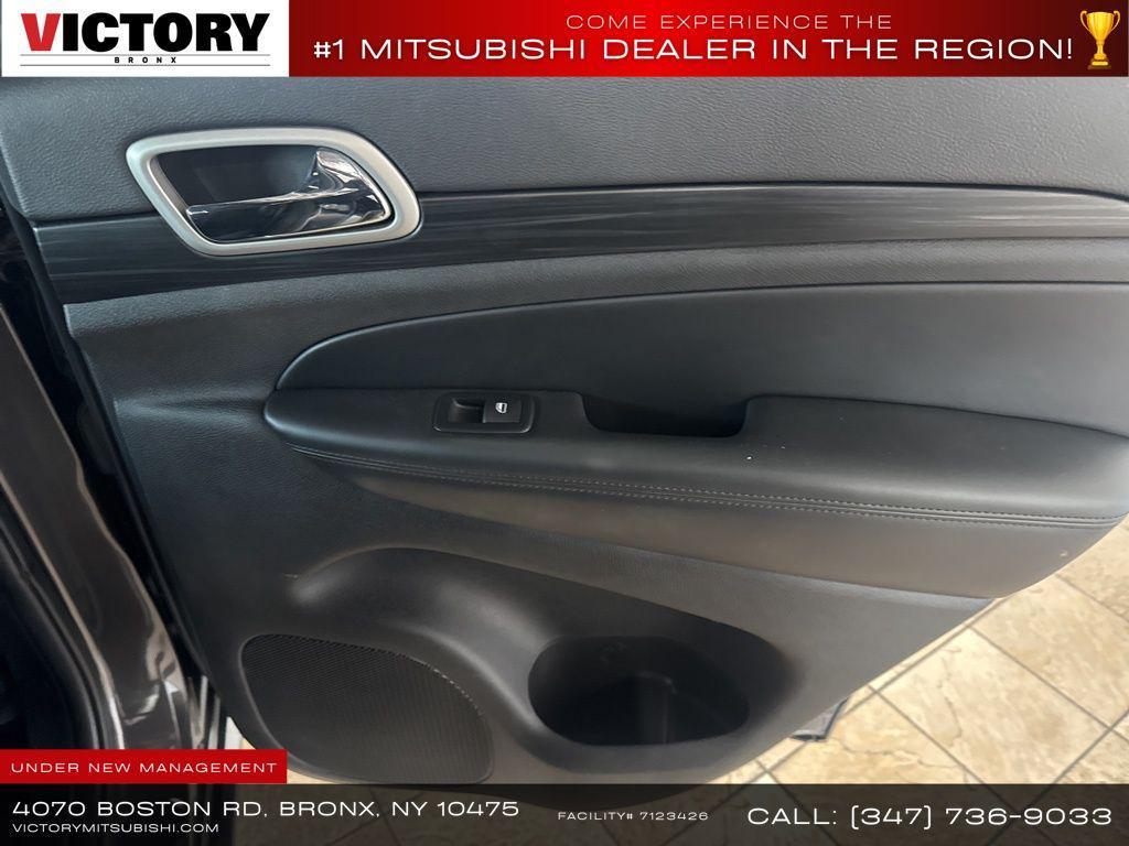 used 2020 Jeep Grand Cherokee car, priced at $24,469