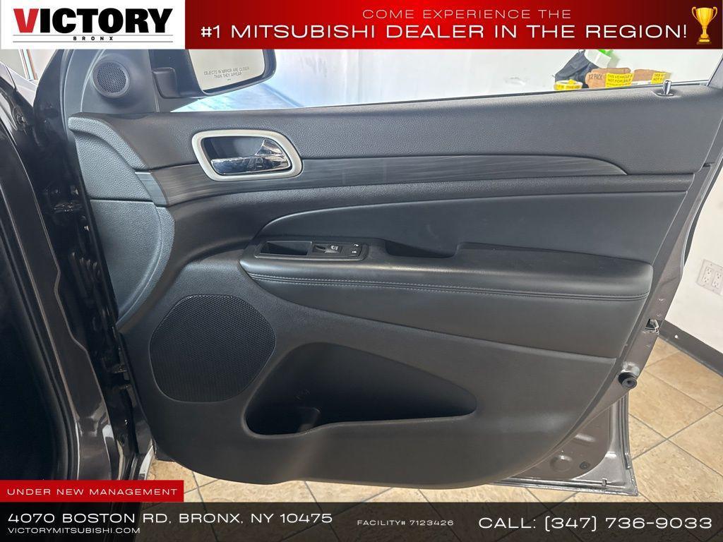 used 2020 Jeep Grand Cherokee car, priced at $24,469