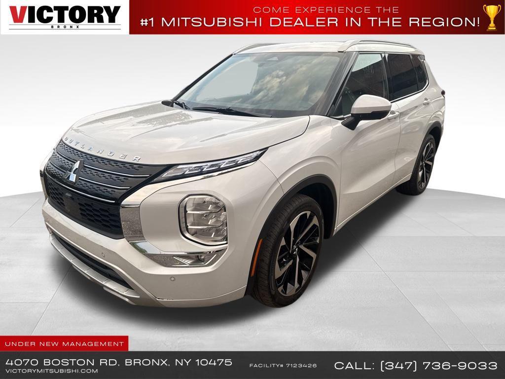 used 2023 Mitsubishi Outlander car, priced at $24,995