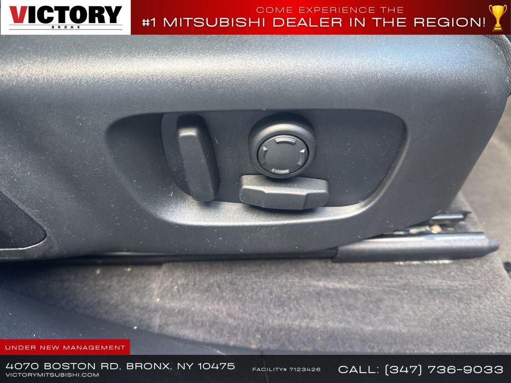 used 2022 Land Rover Range Rover Velar car, priced at $29,935