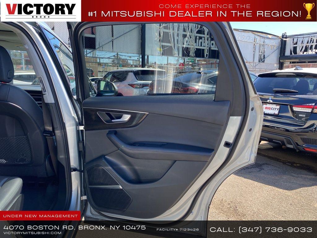 used 2023 Audi Q7 car, priced at $30,399