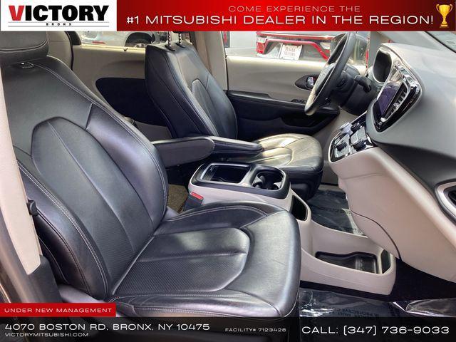 used 2022 Chrysler Pacifica car, priced at $18,949