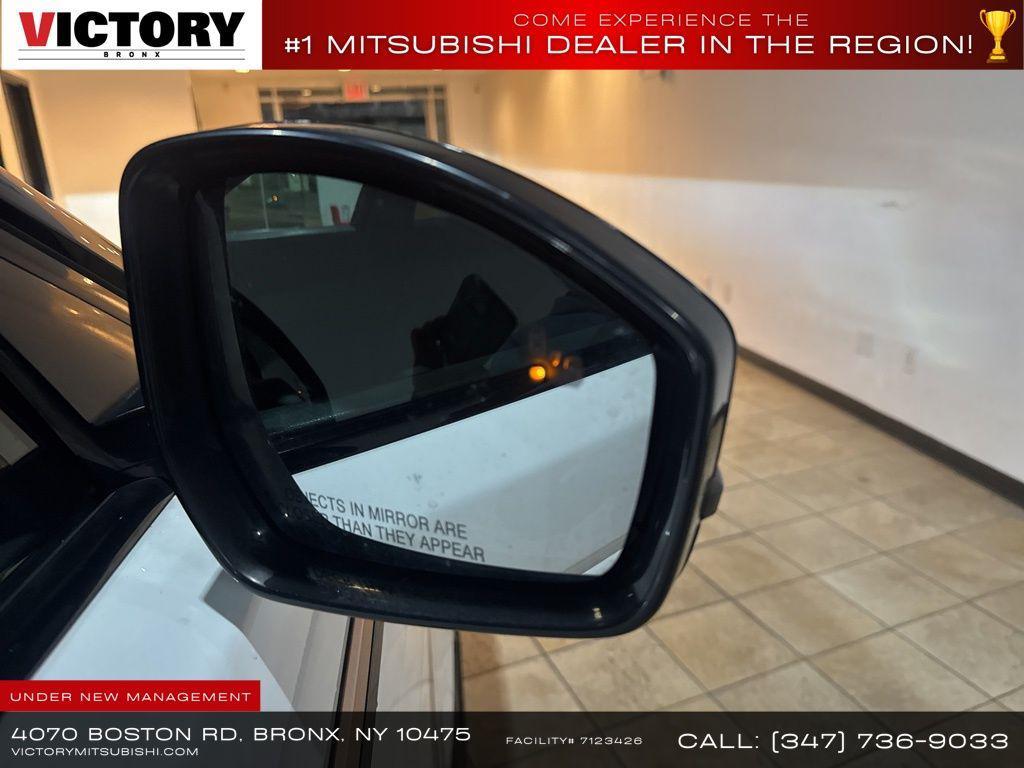 used 2022 Land Rover Range Rover Velar car, priced at $27,811