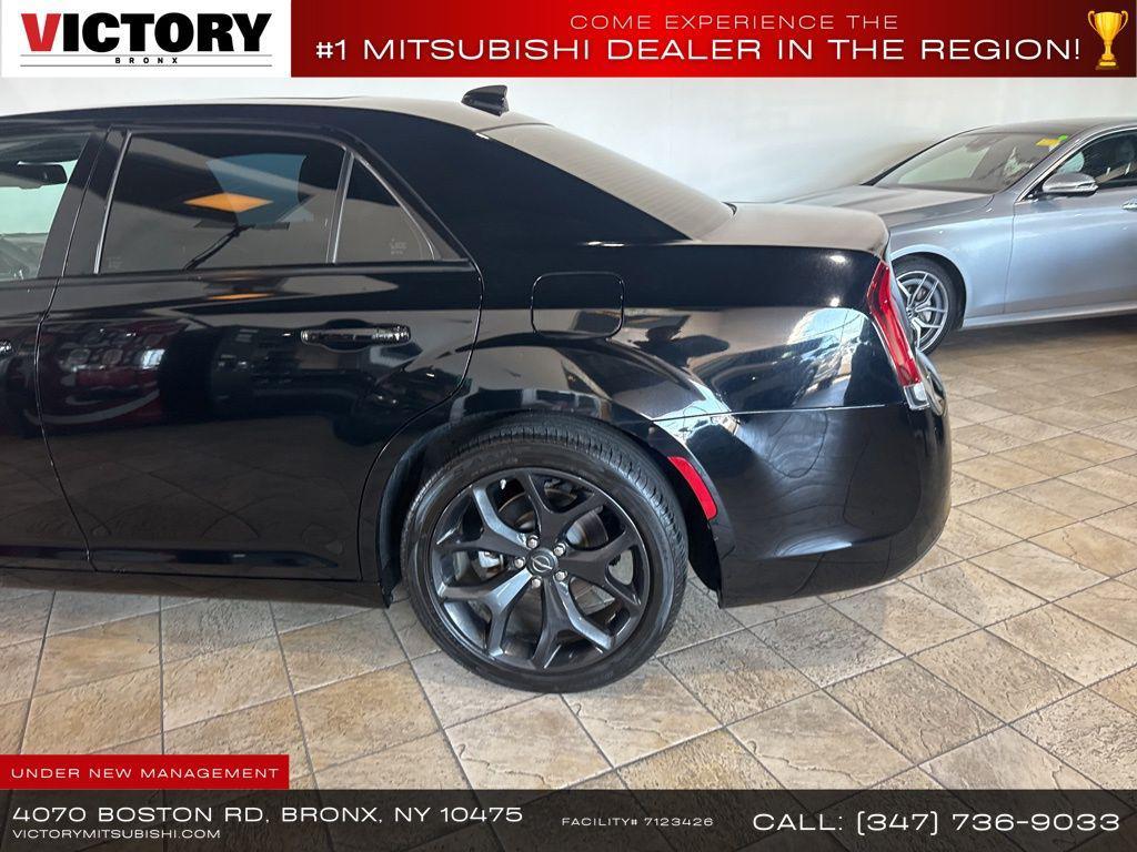 used 2022 Chrysler 300 car, priced at $17,865