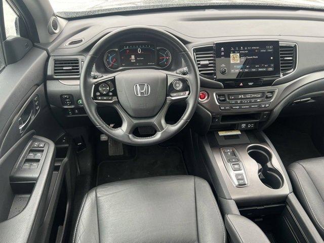 used 2022 Honda Pilot car, priced at $34,499