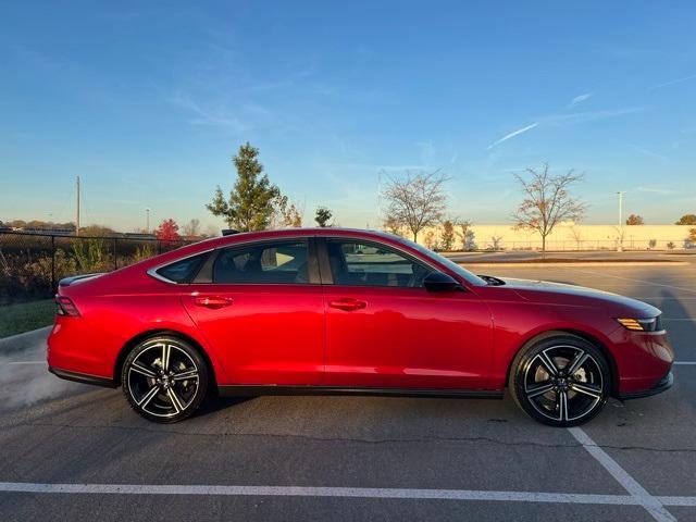 new 2025 Honda Accord Hybrid car, priced at $35,205