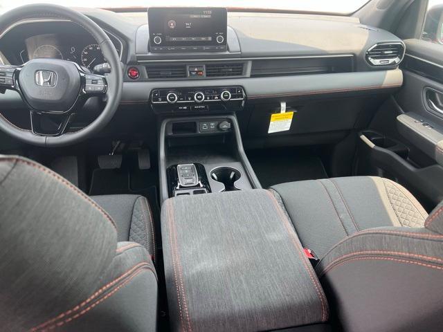 new 2025 Honda Pilot car, priced at $44,150