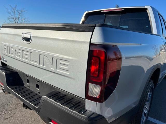 new 2025 Honda Ridgeline car, priced at $45,335