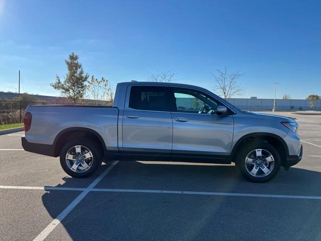 new 2025 Honda Ridgeline car, priced at $45,335