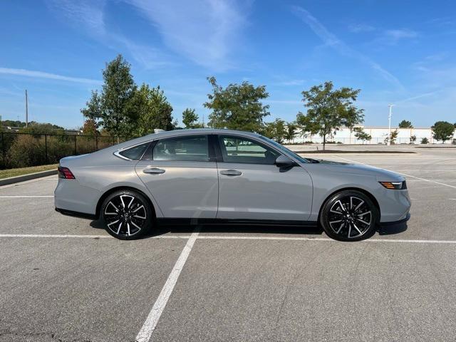 new 2025 Honda Accord Hybrid car, priced at $40,905