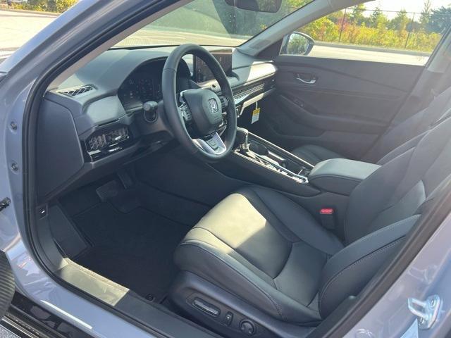 new 2025 Honda Accord Hybrid car, priced at $40,905
