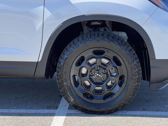 new 2025 Honda Ridgeline car, priced at $43,900