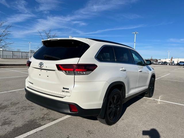 used 2019 Toyota Highlander car, priced at $25,615