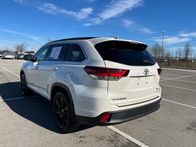 used 2019 Toyota Highlander car, priced at $25,615