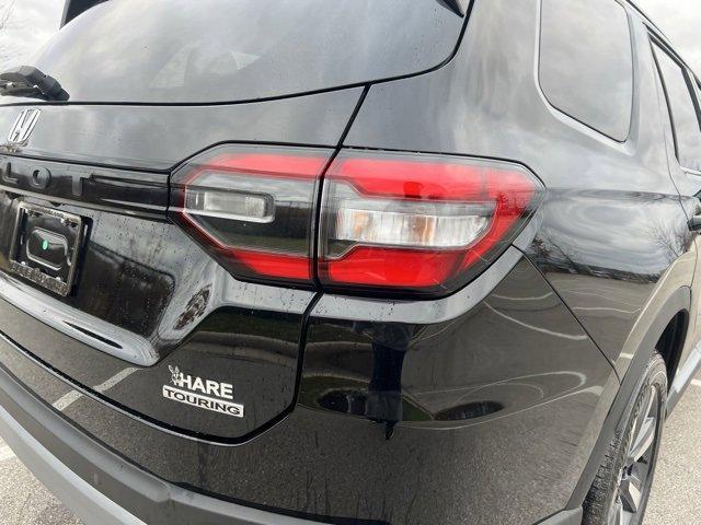 new 2025 Honda Pilot car, priced at $51,095