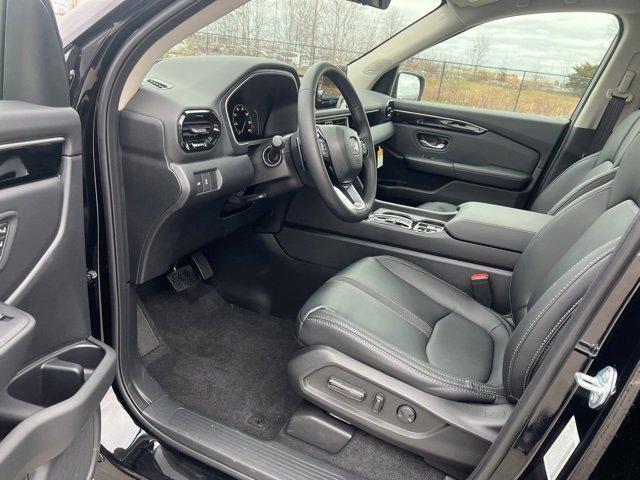 new 2025 Honda Pilot car, priced at $51,095