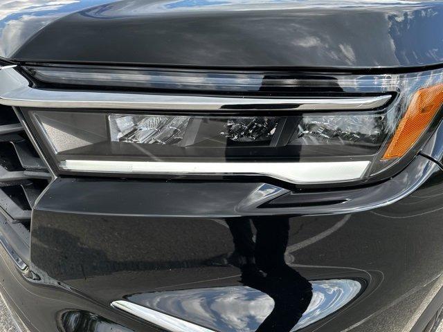 new 2025 Honda Pilot car, priced at $47,050