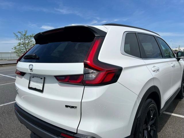new 2025 Honda CR-V Hybrid car, priced at $38,000