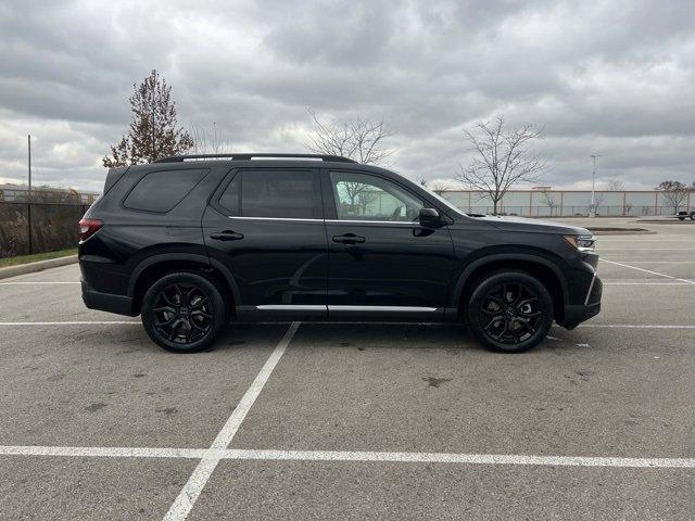 new 2025 Honda Pilot car, priced at $50,895