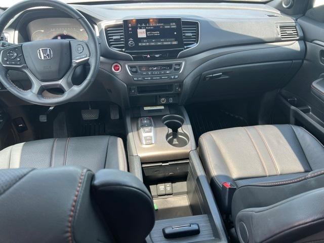 used 2022 Honda Pilot car, priced at $36,999