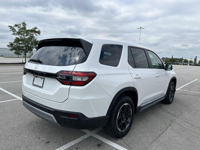 new 2025 Honda Pilot car, priced at $49,250