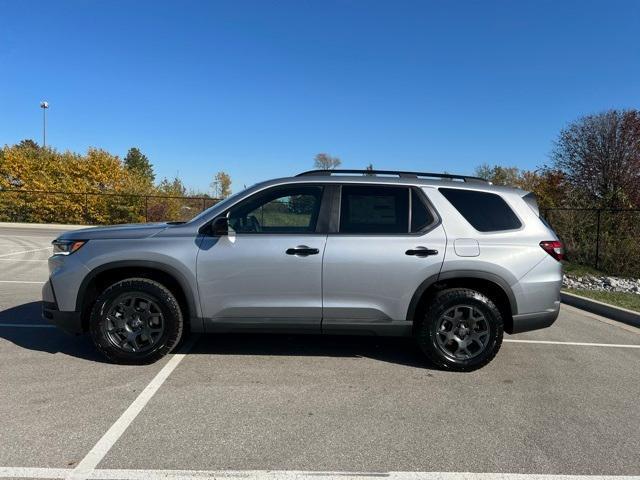 new 2025 Honda Pilot car, priced at $51,381