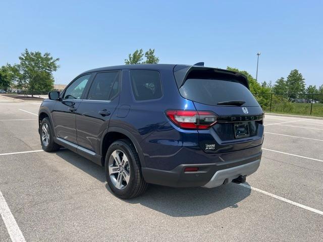 new 2025 Honda Pilot car, priced at $47,800