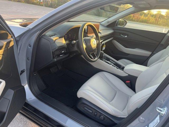 new 2025 Honda Accord Hybrid car, priced at $36,590