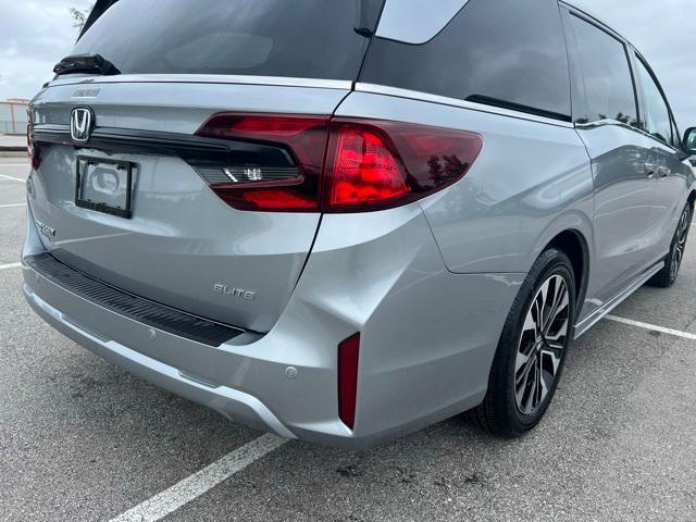 new 2025 Honda Odyssey car, priced at $52,630