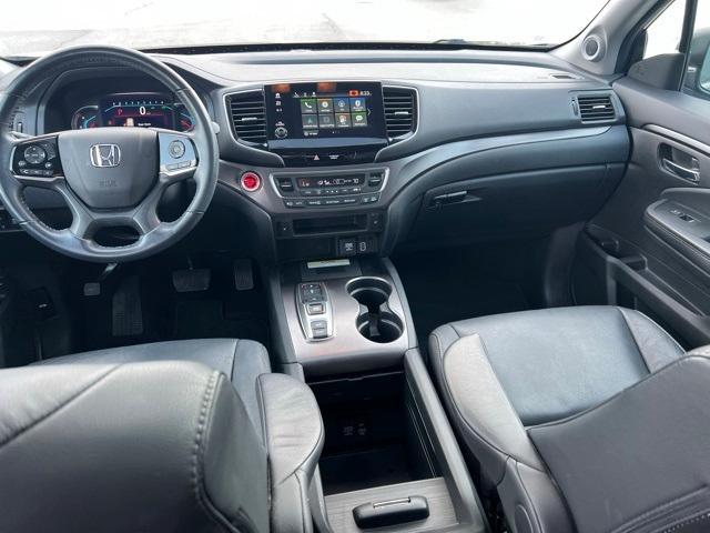 used 2022 Honda Pilot car, priced at $31,999