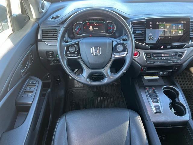 used 2022 Honda Pilot car, priced at $31,999